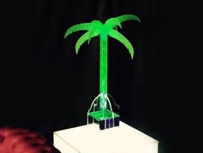 Palm-Tree-Table-Centrepieces