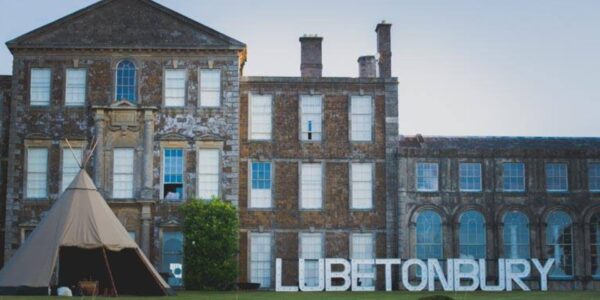 Aynhoe-Park-Lubetonbury-Hall