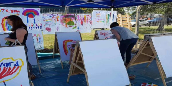 Childrens-Painting-And-Crafts-Side-Stall