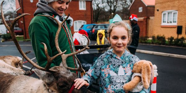 Christmas-Elf-And-Reindeer-Meet-And-Greet