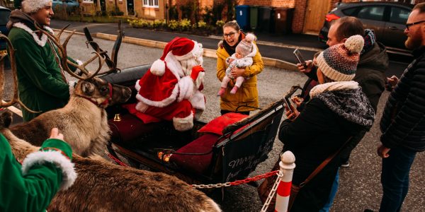 Christmas-Performers-Meet-And-Greet-Simple-Life-Christmas-Event