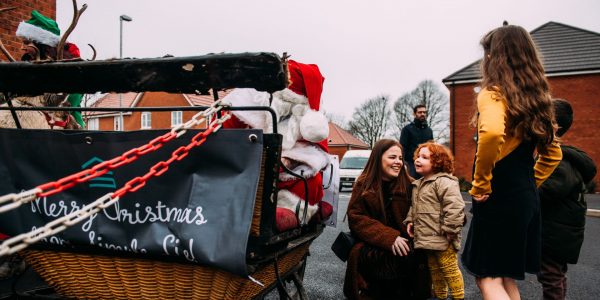 Christmas-Sleigh-And-Santa-Simple-Life-Event