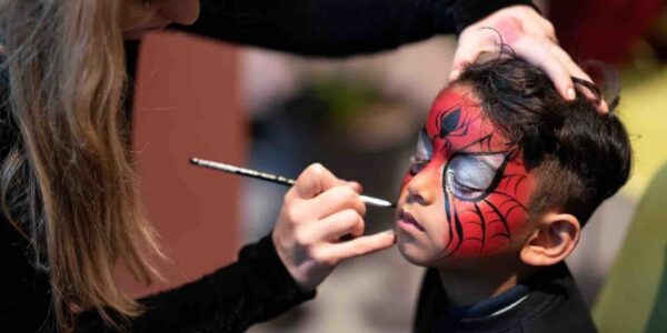 Face-Painting-Experiences-For-Family-Events