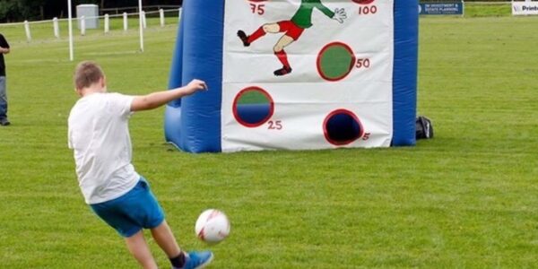 Football-Shootout-Inflatable-Game