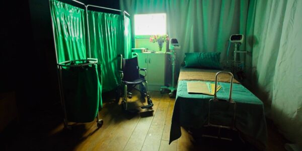 Hospital-Set-Design-For-Santa-Video