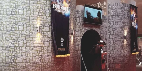 Iron-Bruise-Exhibition-Experience-With-Knights-And-Monks