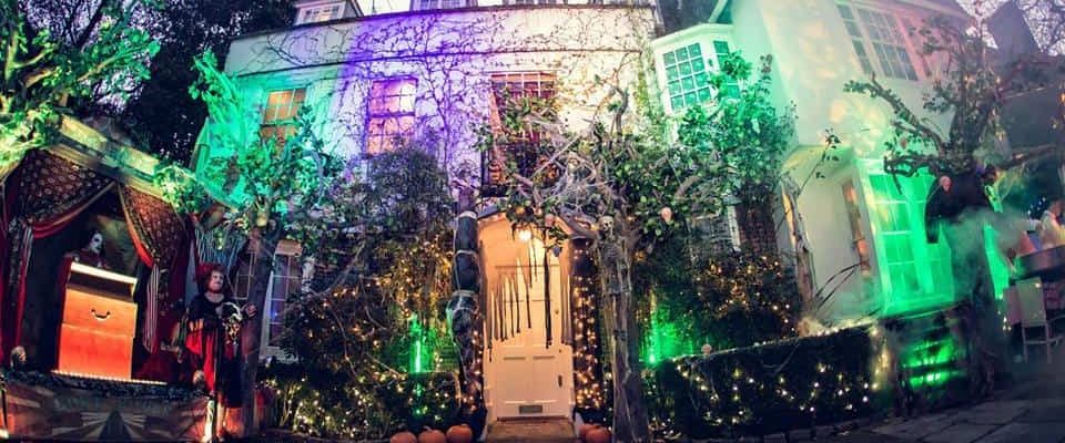 Jonathan-Ross-Hampstead-Way-Halloween-Decorations