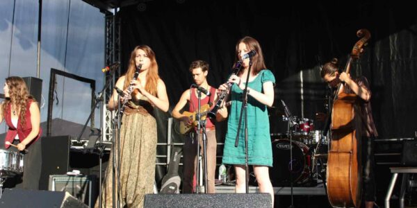 Musicians-Playing-Live-At-Company-Fun-Day-Event