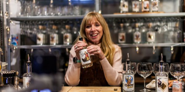 Online-Gin-Tasting-Experience-Host