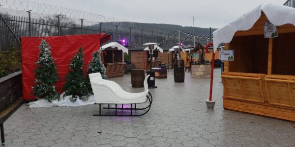 Outdoor-COVID-Safe-Christmas-Market