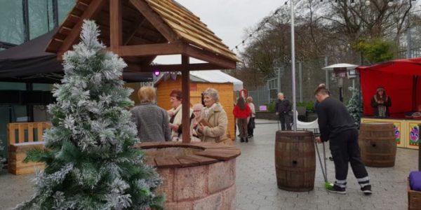 Outdoor-Christmas-Market