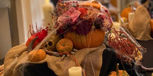 Floral pumpkin table centrepiece.