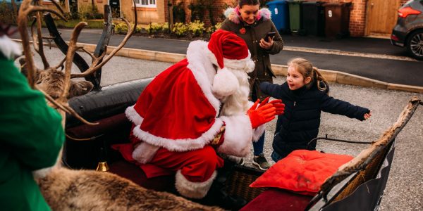 Reindeer-And-Santa-Meet-And-Greet