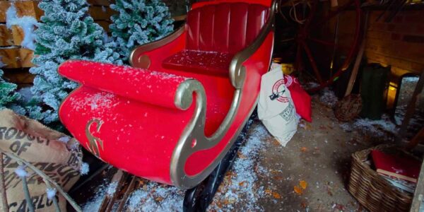 Santas-Sleigh-For-Set-Design