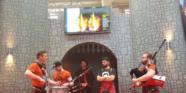 Scottish-Themed-Entertainers-At-Medieval-Exhibition-Experience