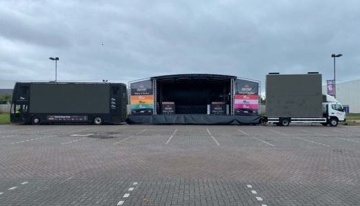 Setting-Up-Drive-In-Cinema-Experience-Event