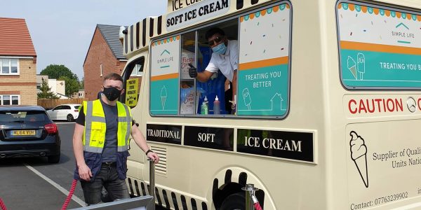 Socially-Distanced-Ice-Cream-Van-Outdoor-Event