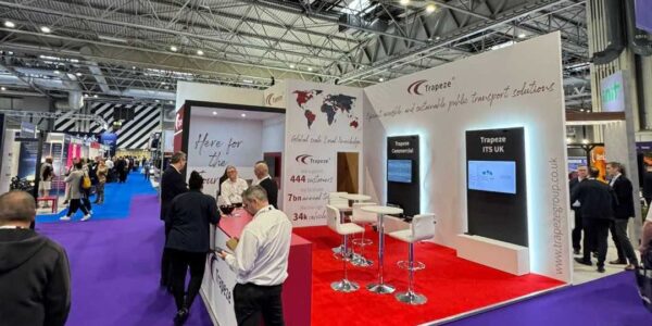 Trapeze-Sustainable-Event-Stand-Design