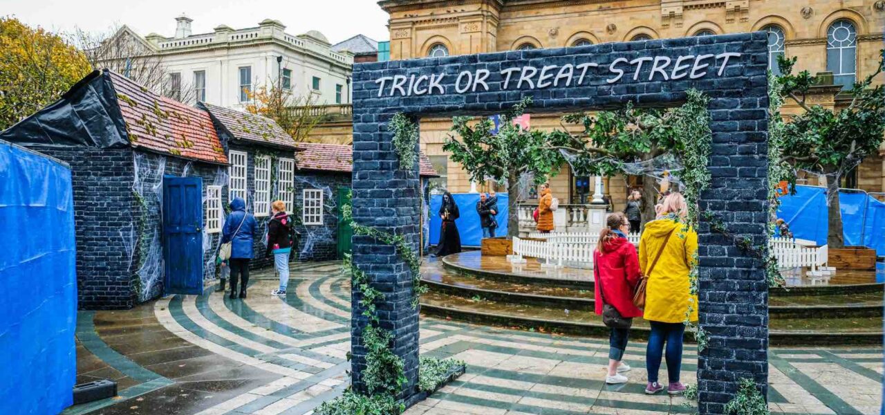 Trick-Or-Treat-Set-Design