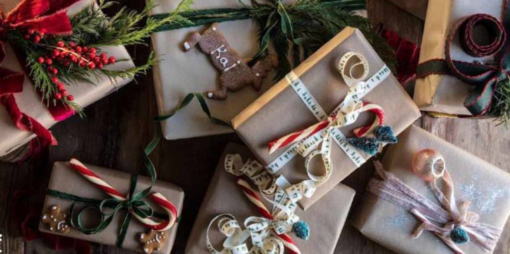 Virtual gift wrapping workshop available to book for virtual Christmas party events.