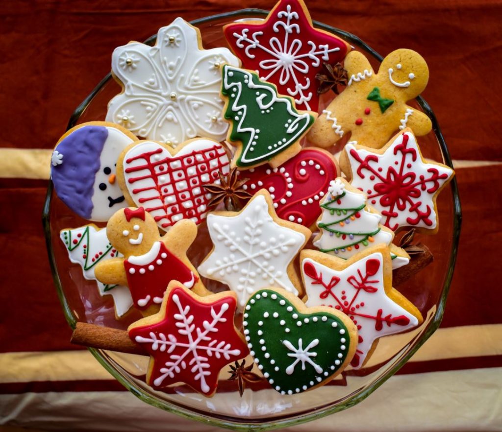 Virtual gingerbread master class online experience available to book for festive virtual Christmas party celebrations.