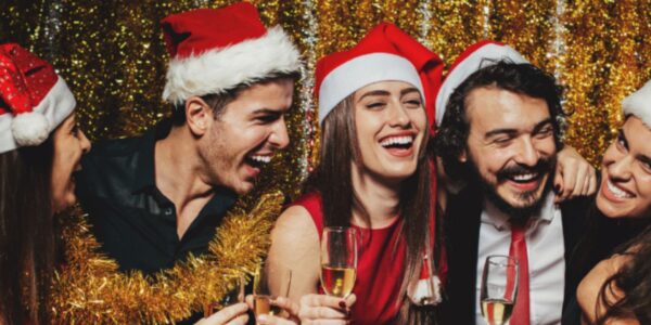 Virtual-House-Party-Guests-Enjoying