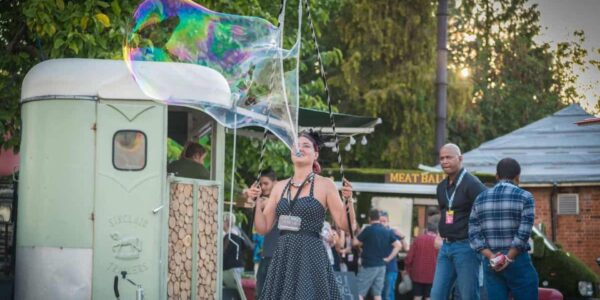 Walkabout-Bubble-Performer-At-Outdoor-Event