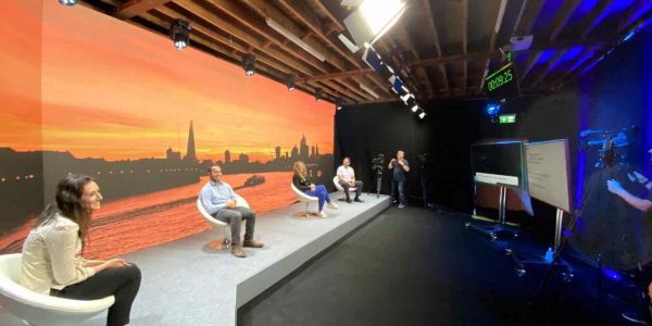 Virtual-studio-virtual-conference-filming