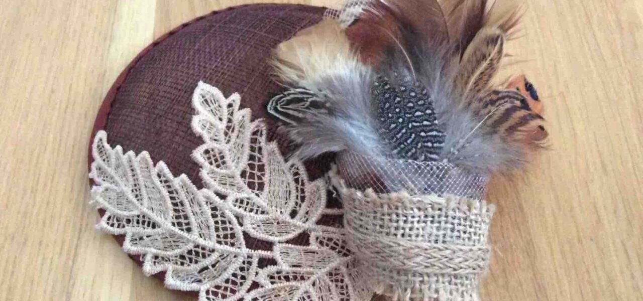 Fascinator-With-Feathers