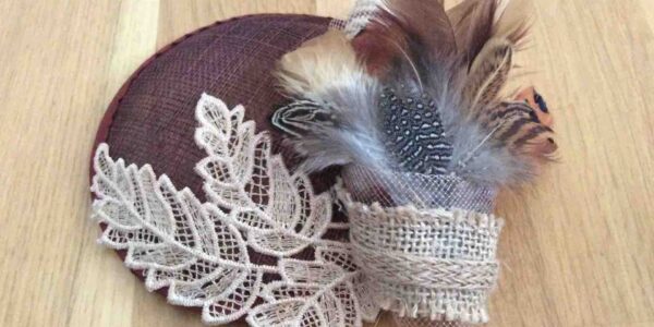 Fascinator-With-Feathers
