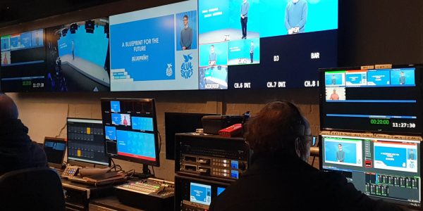 Online-Conference-LED-virtual-studio-hire