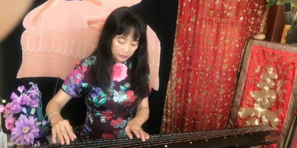 Traditional-Guqin-Musician