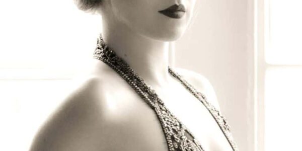 Burlesque-Performer-For-Hire