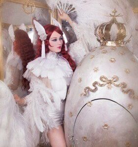 Faberge-Egg-Burlesque-Show