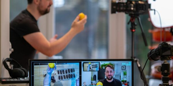 Great-British-Baker-Dan-Hosting-Virtual-Workshop