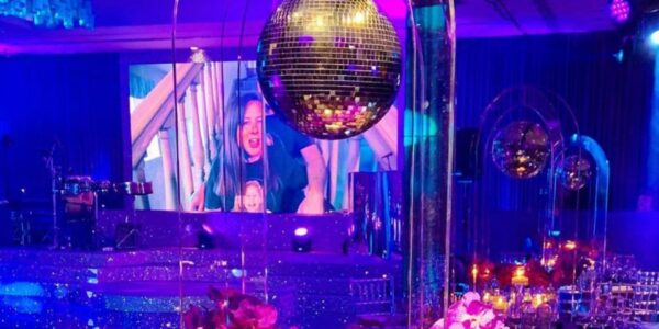 Mirror-Ball-Table-Centrepieces