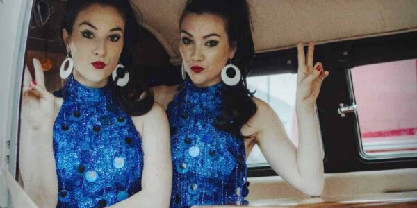 Vintage-Twins-Themed-Dancers
