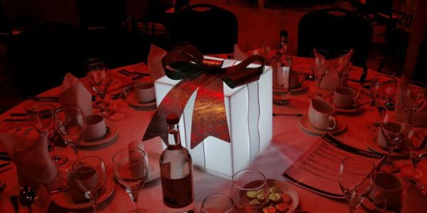 Christmas-Present-Themed-Tablecentrepiece