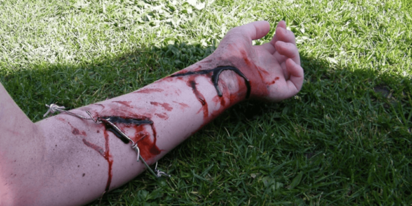 SFX-Halloween-Makeup-Artist-Barbed-Wire