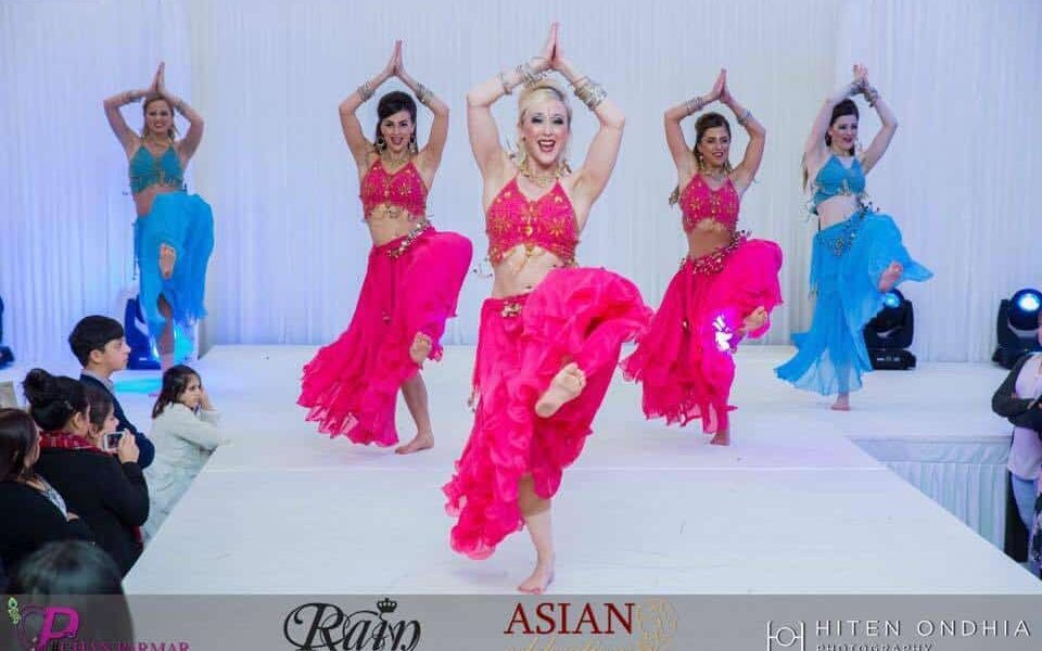 Bollywood-Dancers-Group