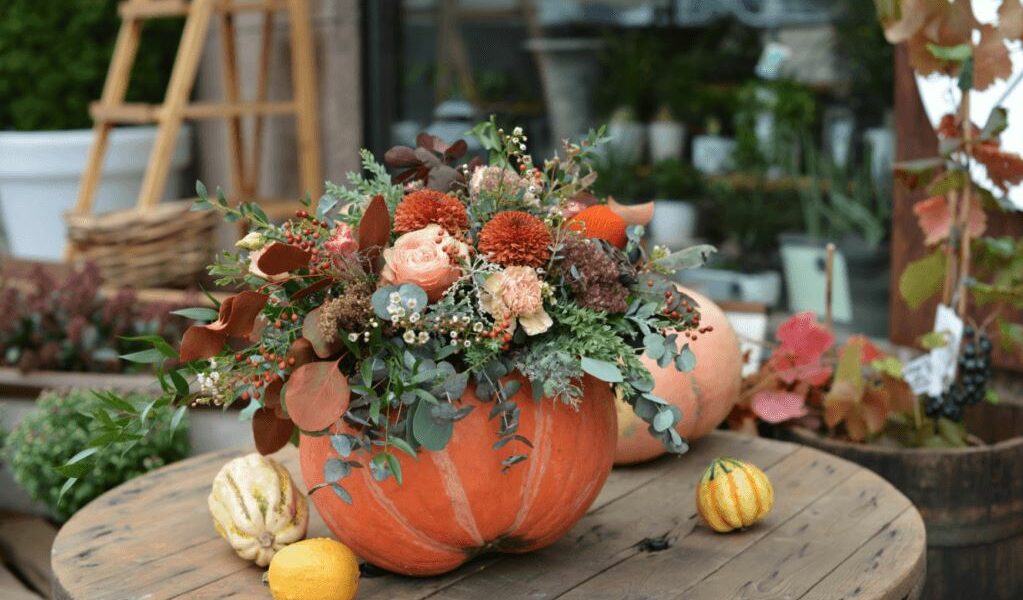 Halloween-Craft-Workshop-Floral-Pumpkin-Making-Experience