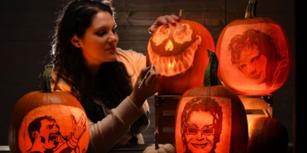 Halloween-Craft-Workshop-Pumpkin-Carving