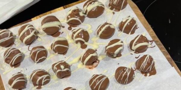 Halloween-Pumpkin-Spice-Truffle-Making