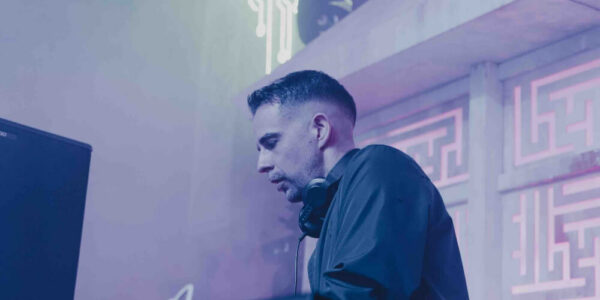Sidemen-Party-DJ