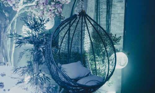 Seating-Area-At-Sidemen-Party
