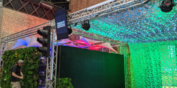 Venue-Dressing-Sidemen-Party