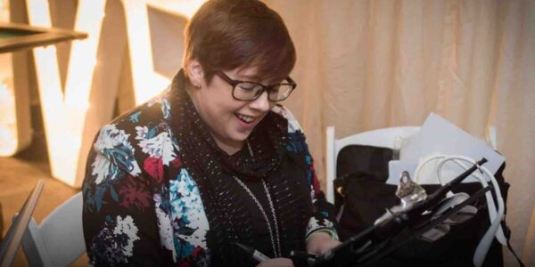 caricaturist-live-drawing