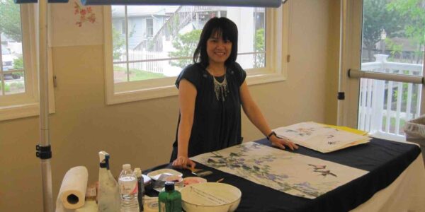 Chinese-Painting-Artist-With-Flower-Painting