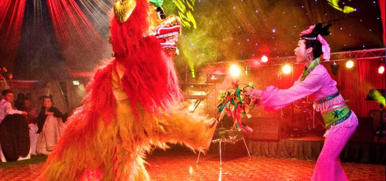 Lion-dancer-perfromance