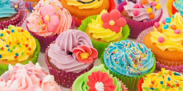 Cake-Decorating-Team-Building-Virtual-Event